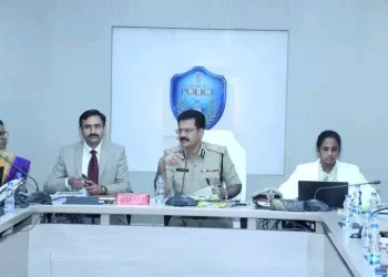 మోసగాళ్లపై అవసరమైన చర్యలు తీసుకోవాలని సీపీ హైదరాబాద్ అన్నారు