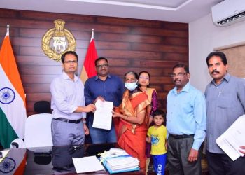 మృతి చెందిన ఏఎస్ఐ కుటుంబానికి తెలంగాణ రాష్ట్ర జగిత్యాల జిల్లా పోలీసు శాఖ అండగా నిలుస్తోంది.