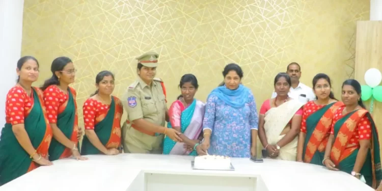 సిద్దిపేట జిల్లాలో భరోసా సెంటర్‌పై సంబరాలు