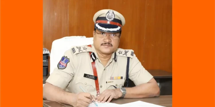 ప్రజలను వేధిస్తే కఠిన చర్యలు : ఐజీ ఏవీ రంగనాథ్