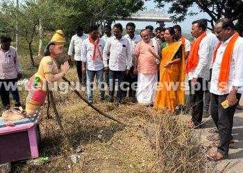 హనుమాన్ విగ్రహం ధ్వంసం, బీజేపీ శ్రేణుల ఆందోళన…!