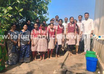 ప్రభుత్వ పాఠశాల విద్యార్థుల, నీటి కొరతను, తీర్చిన రేగుంట గ్రామస్తులు…!