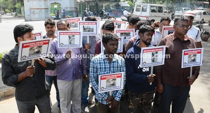 డ్రంక్ అండ్ డ్రైవ్ కేసులో  ఐదుగురికి సమాజ సేవ శిక్ష..!