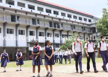 ప్రైవేటు బడులు, కళాశాలల్లో ఇష్టారాజ్యంగా వసూళ్లకు కళ్లెం పడేనా..?