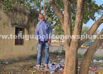 తెలంగాణలో ఇద్దరు కానిస్టేబుళ్ల ఆత్మహత్య..!