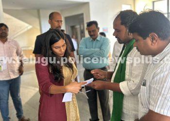 ఎస్టి లంబాడి కులం పేరుతో దొంగ సర్టిఫికెట్లు సృష్టించి ప్రభుత్వ ఉద్యోగంలో చెలమని అవుతున్న గోపు స్వర్ణలత పై విచారణ జరిపి క్రిమినల్ కేసు నమోదు చేయాలి..!