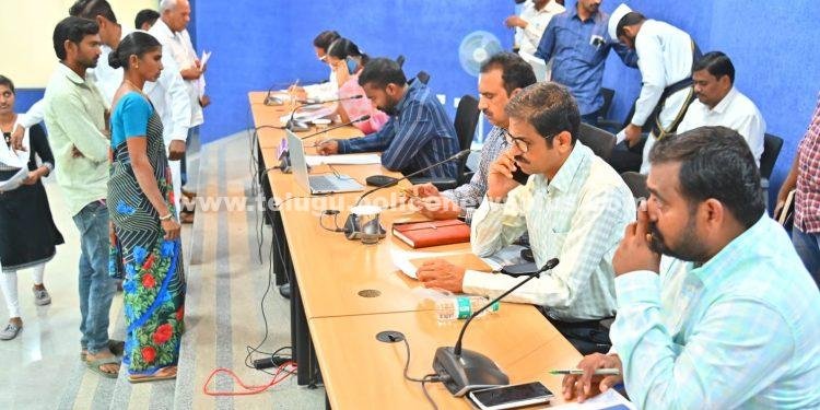 ప్రజావాణి ఆర్జీలను ఎప్పటికప్పుడు పరిష్కరించాలి. జిల్లా కలెక్టర్ బి, సత్య ప్రసాద్..!