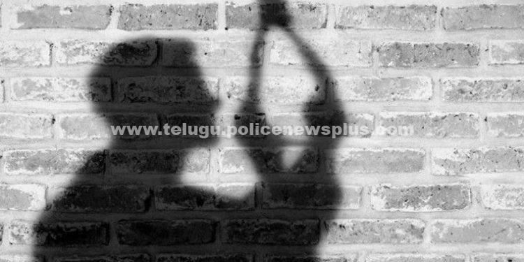 బెట్టింగ్‌లకు అలవాటు పడి.. డబ్బులు పోవడం వల్ల మనస్థాపంతో యువకుడు ఆత్మహత్య..!