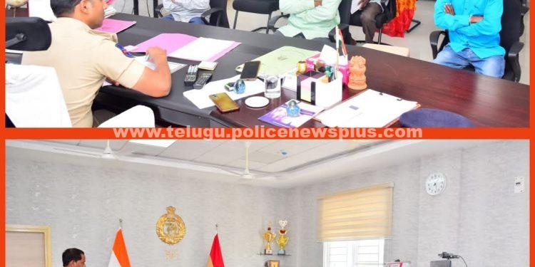 గ్రీవెన్స్ డే తో బాధితుల సమస్యలకు తక్షణ పరిష్కారానికి చర్యలు. జిల్లా పోలీసు కార్యాలయంలో పలు ఫిర్యాదులను పరిశీలించిన జిల్లా ఎస్పీ శ్రీ అశోక్ కుమార్ ఐపీఎస్ గారు..!