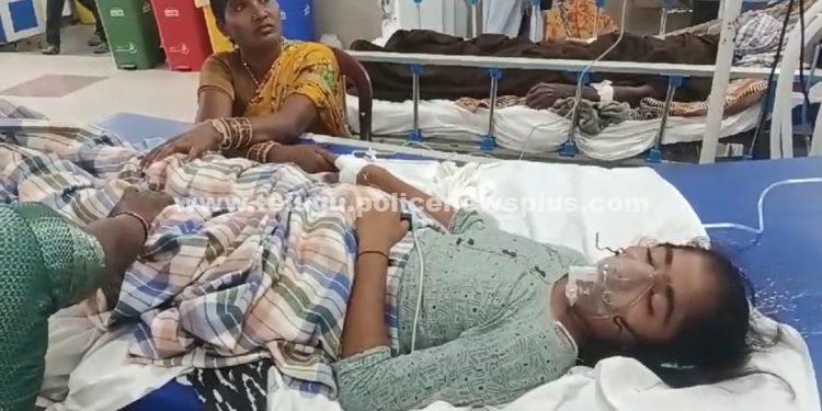 గురుకుల పాఠశాల విద్యార్థిని ఆత్మహత్యయత్నం..!