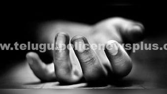 కూతురు మతాంతర వివాహం చేసుకున్నందుకు మనస్తాపానికి గురి తండ్రి ఆత్మహత్య..!