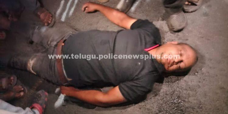 రోడ్డు ప్రమాదంతో సీనియర్ పంచాయతీ కార్యదర్శి మృతి..!