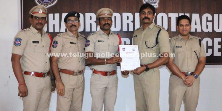 బయ్యారం ఎస్ఐ రాజ్ కుమార్ కు ఉత్తమ ప్రశంసా పత్రం…!