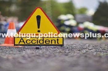 ఘోర రోడ్డు ప్రమాదం… తండ్రీకుమారుల దుర్మరణం..!