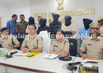 మైనర్ హిందూ అమ్మాయిలతో ముస్లిం అబ్బాయిల సెక్స్, డ్రగ్స్ దందా..!