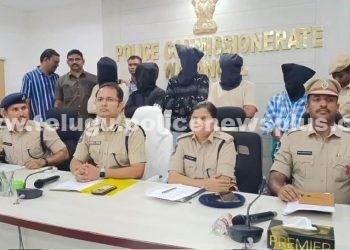 మైనర్ హిందూ అమ్మాయిలతో ముస్లిం అబ్బాయిల సెక్స్, డ్రగ్స్ దందా..!