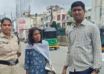 హైదరాబాద్‌లో నిరాశ్రయులైన మహిళను రాచకొండ పోలీస్ కమిషనర్ రక్షించారు
