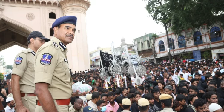 హైదరాబాద్‌లో బీబీ కా ఆలం ఊరేగింపు గట్టి భద్రత మధ్య ప్రశాంతంగా ముగిసింది