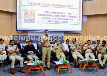 గణేష్ ఉత్సవ ఏర్పాట్ల కోసం సైబరాబాద్ పోలీసులు అంతర్-విభాగాల సమావేశం నిర్వహించారు
