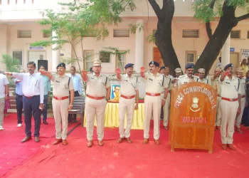 వరంగల్ పోలీస్ శాఖలో భారత రాజ్యాంగ దినోత్సవాన్ని ఘనంగా నిర్వహించారు