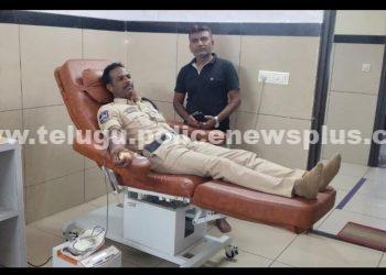 🚨 విధిలో మానవత్వం: కానిస్టేబుల్ ఉమర్ ‘సంజీవని’ కృషి..! 💖