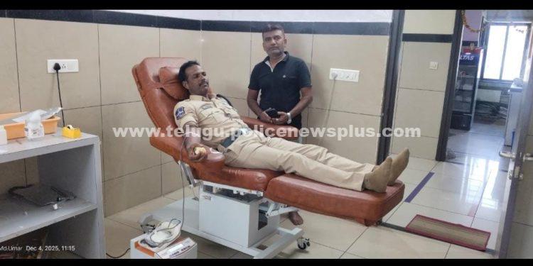 🚨 విధిలో మానవత్వం: కానిస్టేబుల్ ఉమర్ ‘సంజీవని’ కృషి..! 💖