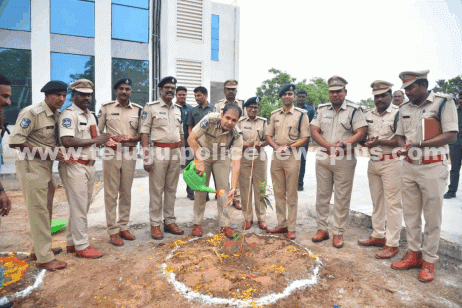 పర్యావరణ దినోత్సవాన్ని పురస్కరించుకుని వరంగల్ పోలీసులు