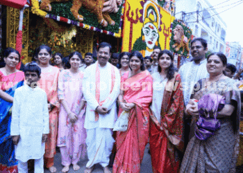 సిటీ సీపీ సజ్జనార్ ఉజ్జయిని మహంకాళి ఆలయ సందర్శన