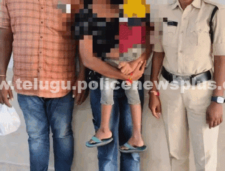 20 నిమిషాల్లో తప్పిపోయిన బాలికను తల్లిదండ్రులకు అప్పగించిన పోలీసులు