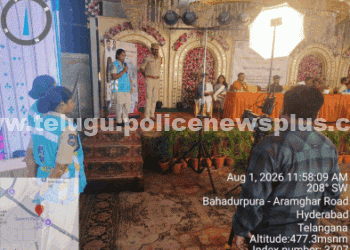 పోలీసుల అవగాహన ద్వారా మహిళల భద్రత