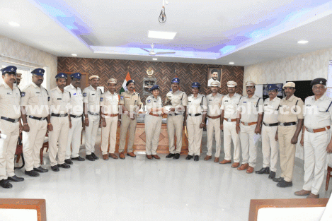 పోలీస్ ఆఫీసర్స్ అసోసియేషన్ నూతన కమిటీకి ఎస్పీ అభినందనలు