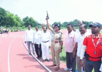 వరంగల్ సీపీ అథ్లెటిక్స్ ఛాంపియన్‌షిప్‌ను ప్రారంభించారు