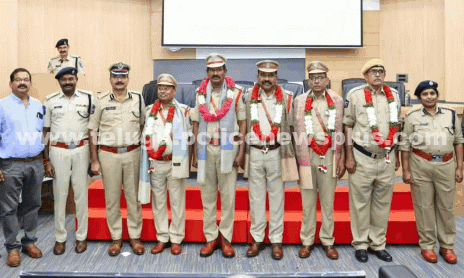 సైబరాబాద్లో ఐదుగురు పోలీస్ అధికారుల పదవీ విరమణ
