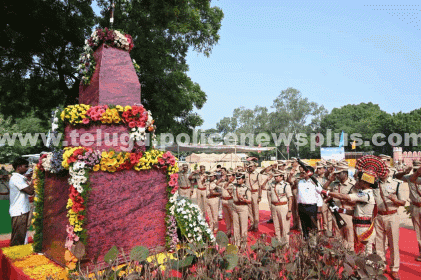 పోలీసు అమరవీరులకు నివాళి: స్వచ్ఛంద రక్తదానంతో స్ఫూర్తి చాటిన పోలీసులు
