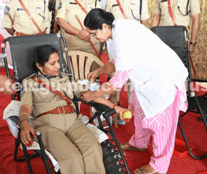 పోలీసు అమరవీరుల సంస్మరణ దినోత్సవం: మెగా రక్తదాన శిబిరం