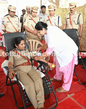 పోలీసు అమరవీరుల సంస్మరణ దినోత్సవం: మెగా రక్తదాన శిబిరం